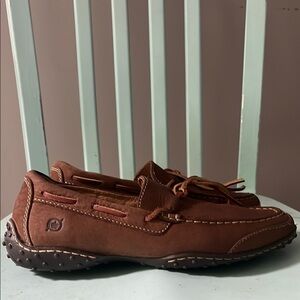 Born Men’s Brown Leather Loafers Slip-On Moccasin size 9